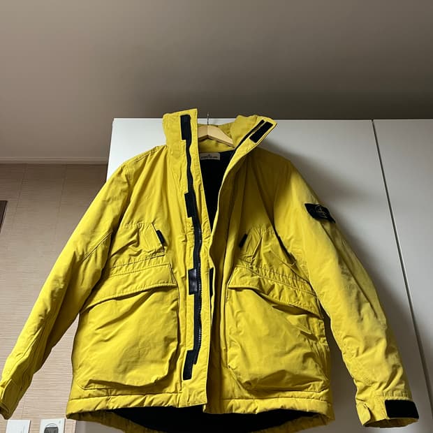 [L] 스톤아일랜드 마이크로랩스 프리마로프트 옐로우 패딩