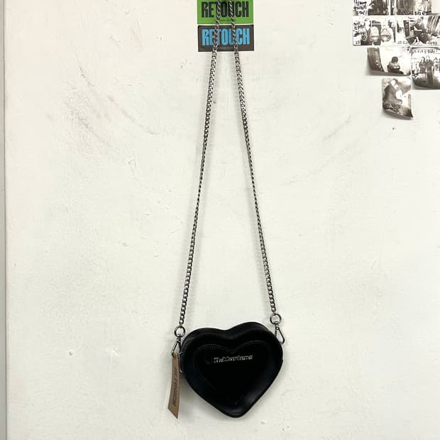 닥터마틴 미니 하트 체인백