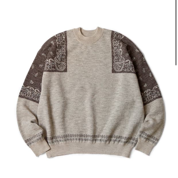 [새상품] 캐피탈 반다나 크루넥 니트 스웨터