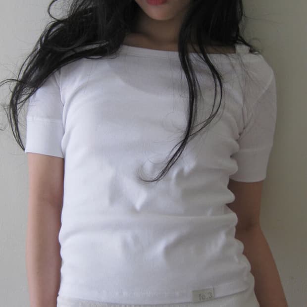 [fe.3] rib half top (white)