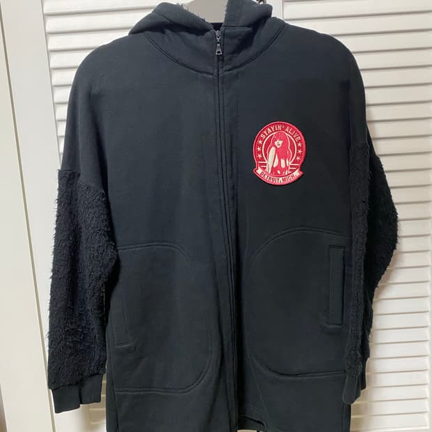 히스테릭 글래머 패치 후드 집업