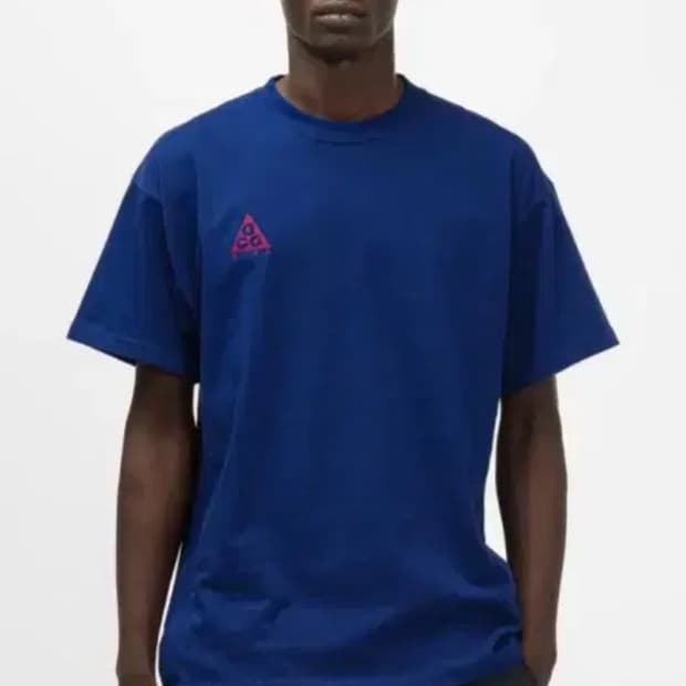 나이키 acg 자수 로고 반팔티셔츠