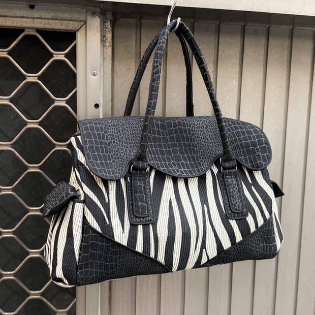 Zebra pattern bag 