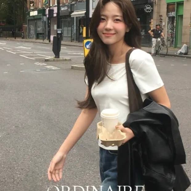 [새상품] 가내스라 이지 데일리 티셔츠 아이보리