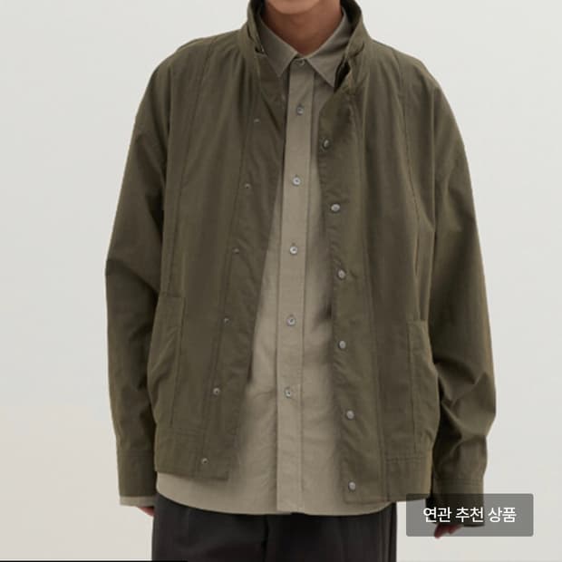 에센셜바이이큐엘 하이넥 C/N 자켓 M사이즈 구매해요