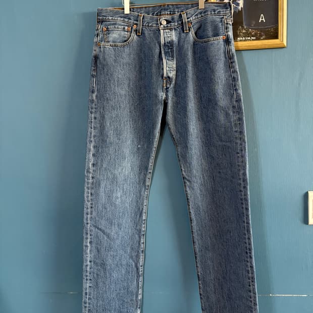 00‘s Levis 501 Denim pant. 