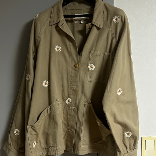 더그레이트 플라워 자수 야상 (비이커구매)