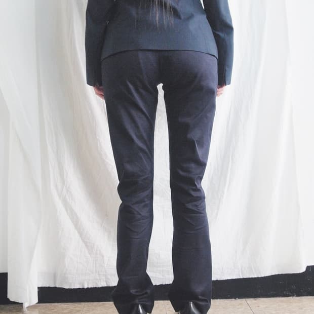 생로랑 18FW 세미 부츠컷 슬랙스