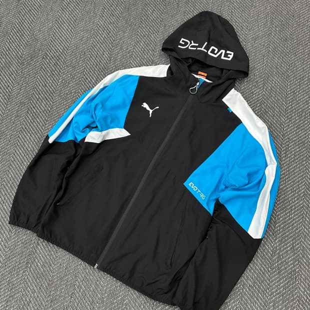 푸마 윈드브레이커 M