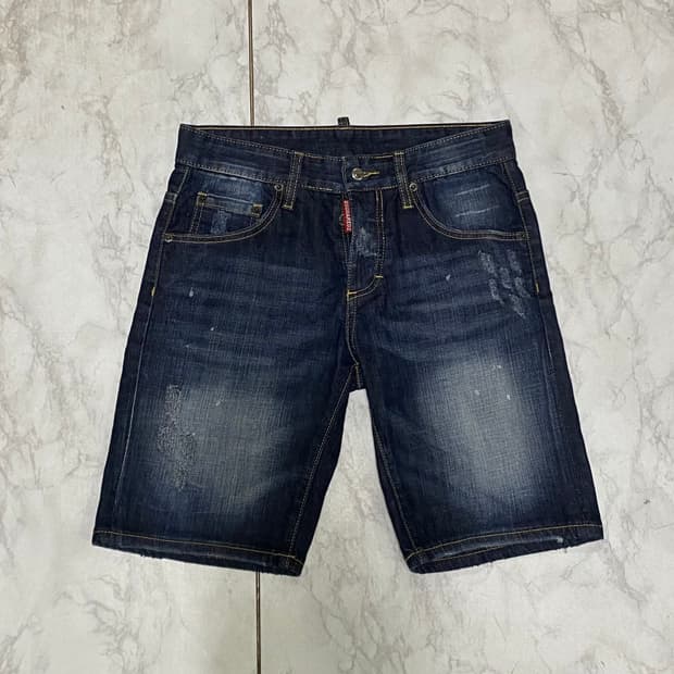디스퀘어드2 청 반바지 허리 30인치