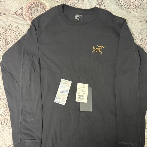 아크테릭스 24k 긴팔티셔츠 정품