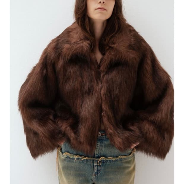 라인반드 lewinwande 브라운 퍼 자켓 오눅착용 / os사이즈