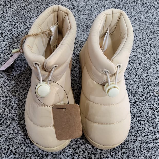 베베누보 패딩 부츠