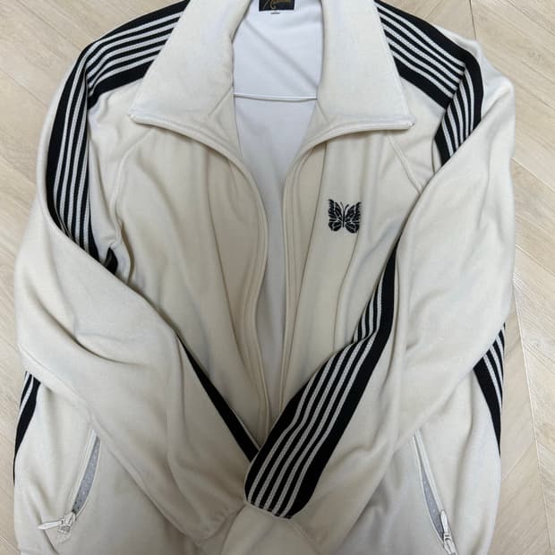 Needels Track Jacket 네고가능