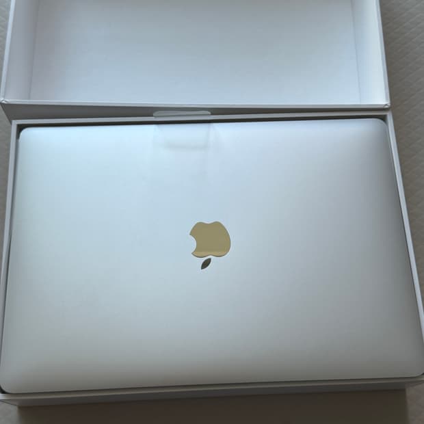 (풀박)맥북에어 M1 실버 8기가 256ssd