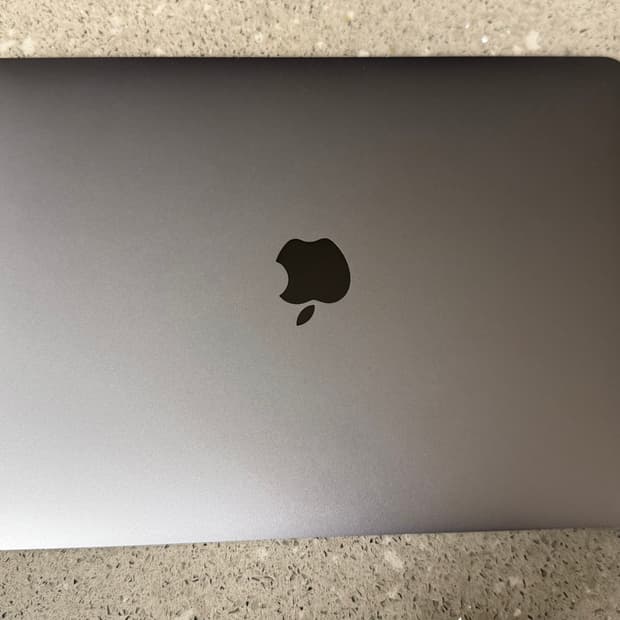 2020맥북프로 13인치 스페이스그레이