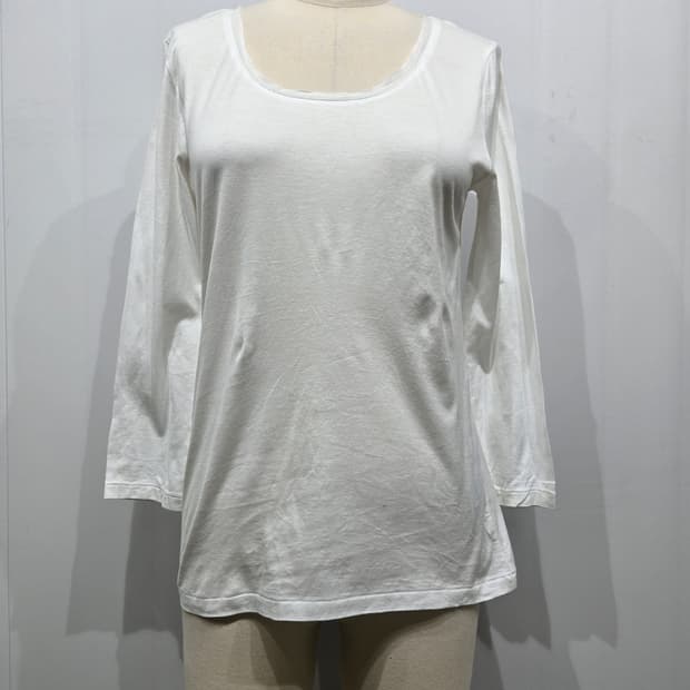 마가렛 호웰 화이트 U넥 7부 소매 티셔츠