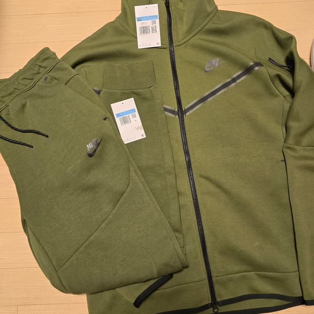 나이키 테크 플리스 V시즌 올리브 셋업 M