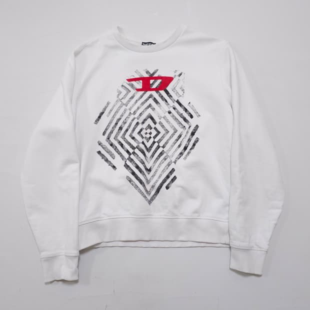 디젤 미들로고 스웻셔츠