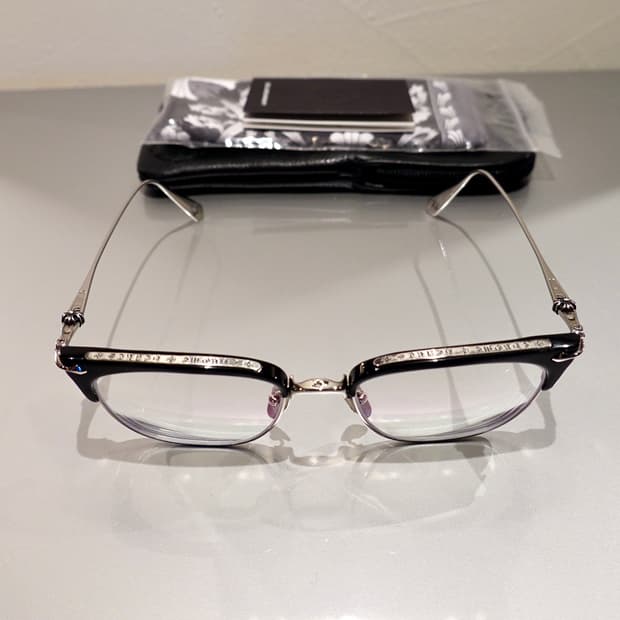 크롬하츠 슬런트레딕션54 블랙/실버 안경