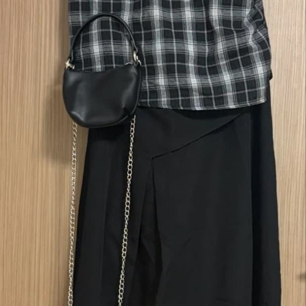 블랙 모리걸🖤🩶/체크 패턴 블라우스 & 블랙 롱치마 & 미니백 세트