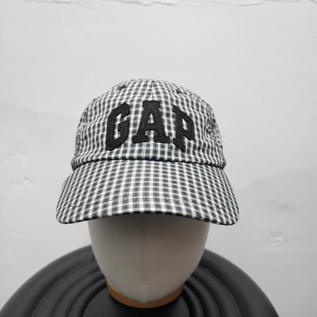 GAP 갭 체크무늬 볼캡