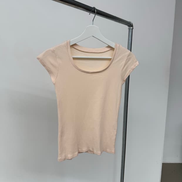 피치 스쿱넥 티 Peach Scoop Tee