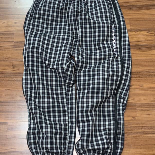 [S급] 슈프림 플레이드 웜 업 팬츠 블랙 25FW