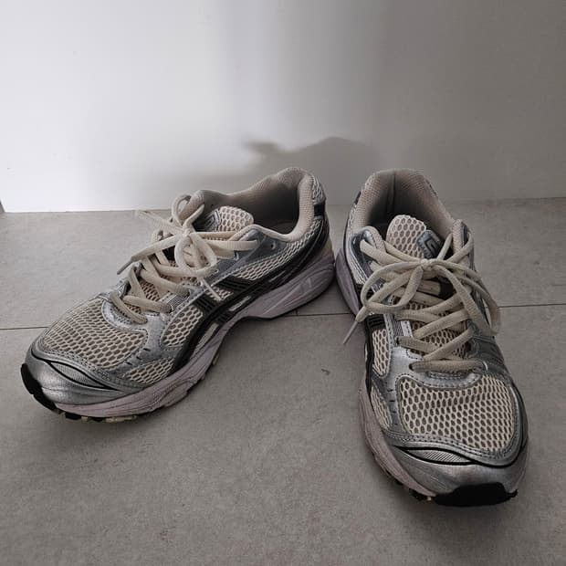 아식스 젤카야노 14
