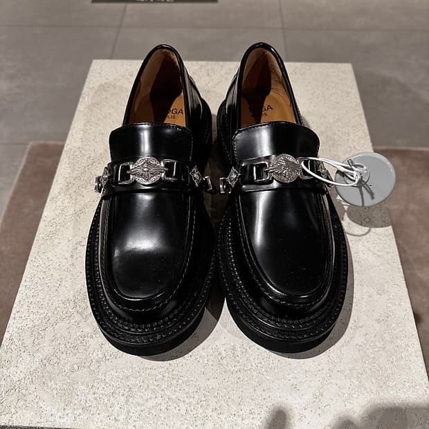 (정품/새상품)TOGA VIRILIS 토가 비릴리스 남성 블랙 메탈 로퍼