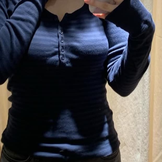 브랜디멜빌 헨리넥 스트라이프 긴팔티셔츠