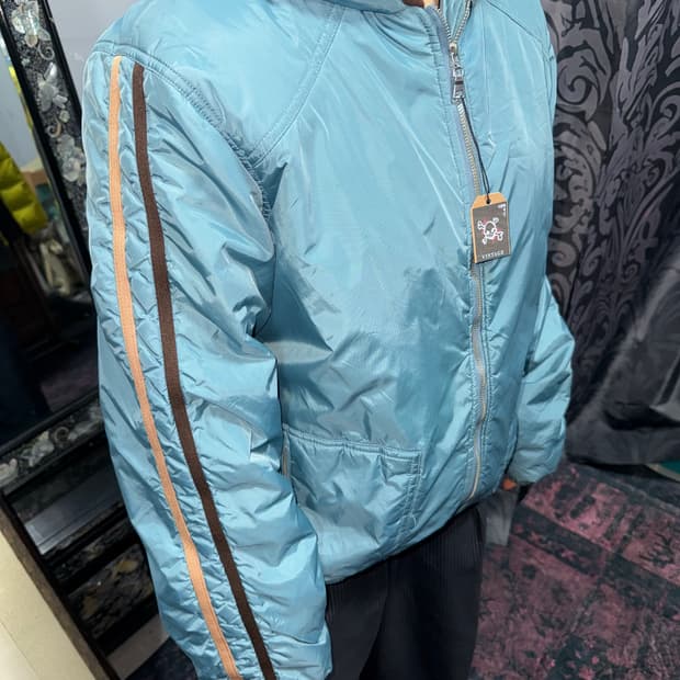 브라운 라인 포인트 트랙  패딩