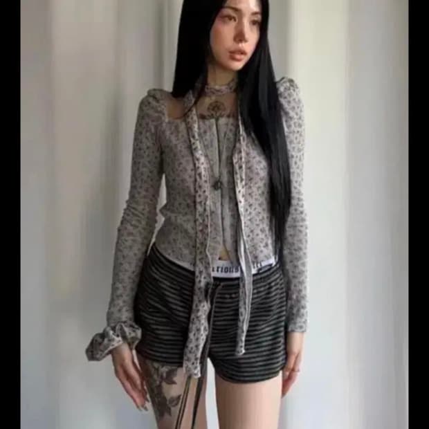 미스테리어스 호텔 플라워퍼프 가디건(+스카프세트)