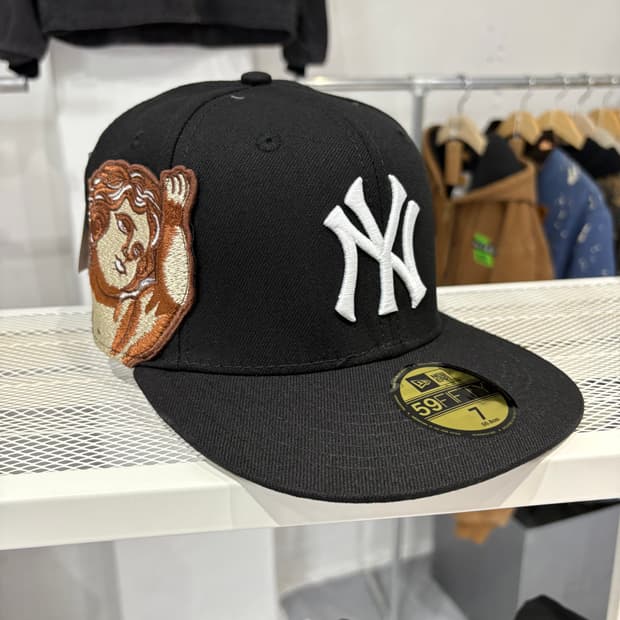 뉴에라 앙키즈 59FIFTY 7 볼캡 스냅백