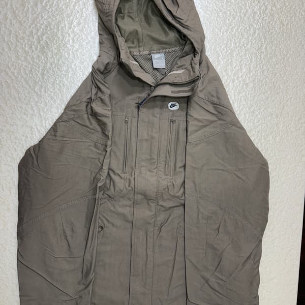 Nike vintage windbreaker
