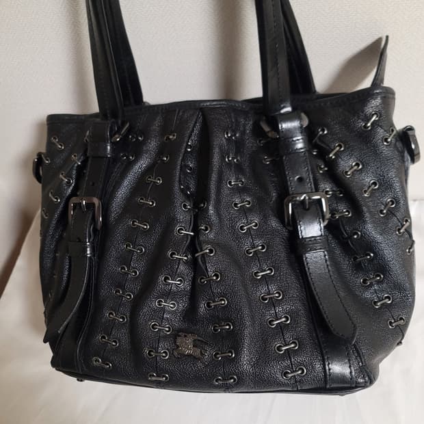 버버리 가방 토트백,숄더백(디올샤넬보테가루이비통구찌셀린느생로랑발렌시아가