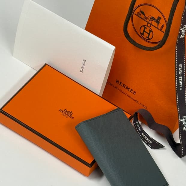 새제품 / Hermes 에르메스 MC2 유클리드 카드지갑 그레이