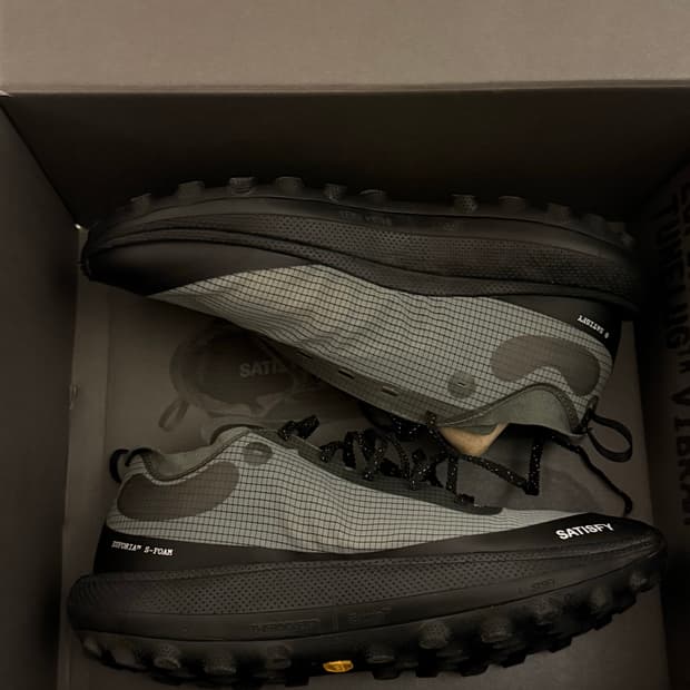 새티스파이 더 라커 쉐도우