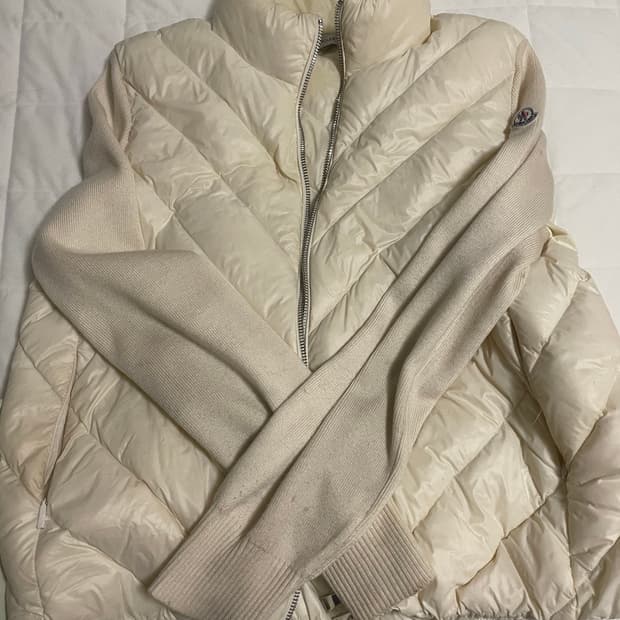 몽클레어 경량패딩