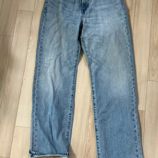 유니클로 JW앤더슨 스트레이트진