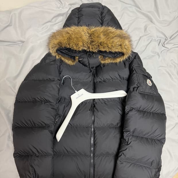 24FW 몽클레어 마야프 패딩 블랙 6사이즈 정품 크림구매