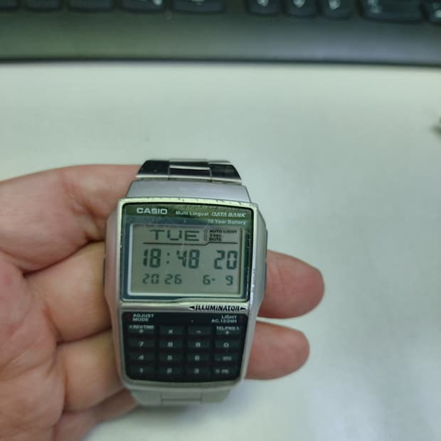 카시오 데이터뱅크 DBC-62 계산기 시계 판매합니다.