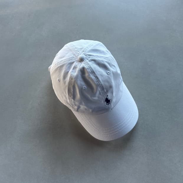 폴로 랄프로렌 화이트 치노 볼캡 모자