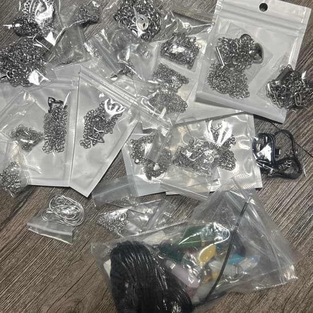 목걸이 랜덤 발송 (!이벤트!)