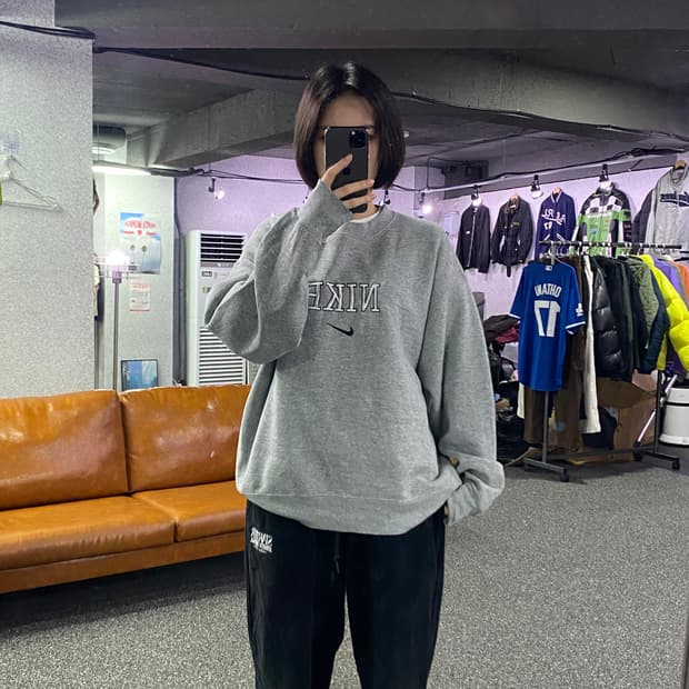 나이키 올드스쿨 빅로고 그레이 스웻셔츠B2925