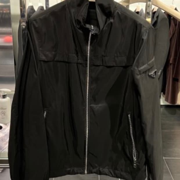 [52]프라다 바람막이