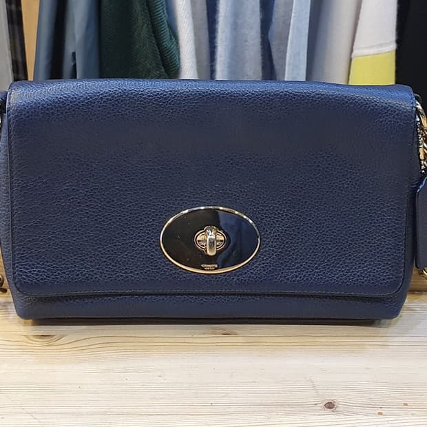 코치 레더 크로스백