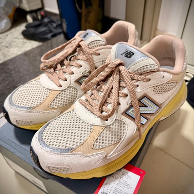 뉴발란스 / 2010 로즈 베이지 / 290