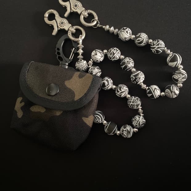 Mono Pattern Beads Chain Key Holder