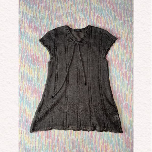 애쉬 브라운 반소매 니트 